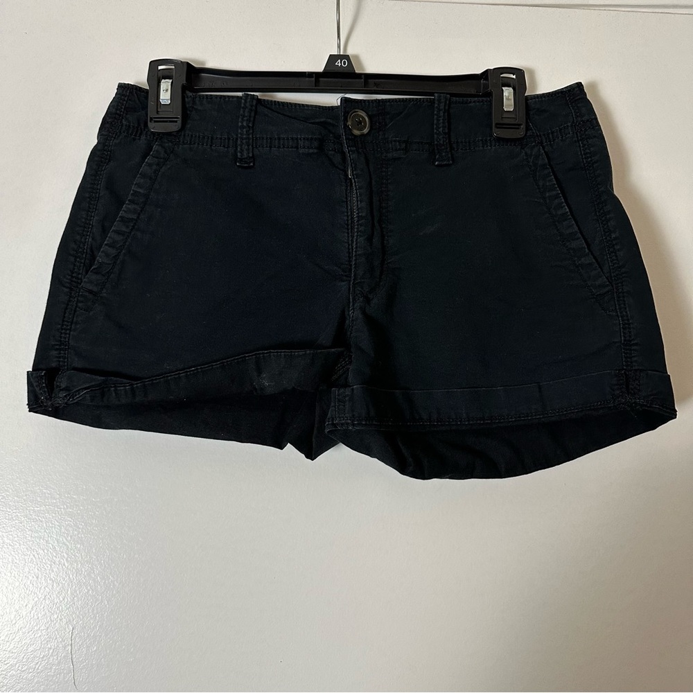 American Eagle Outfitter’s Women’s Black Shorts - Size 6